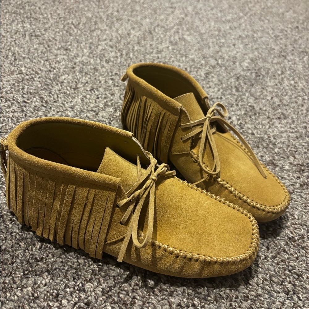 New! Woman Tan Moccasin Shoes